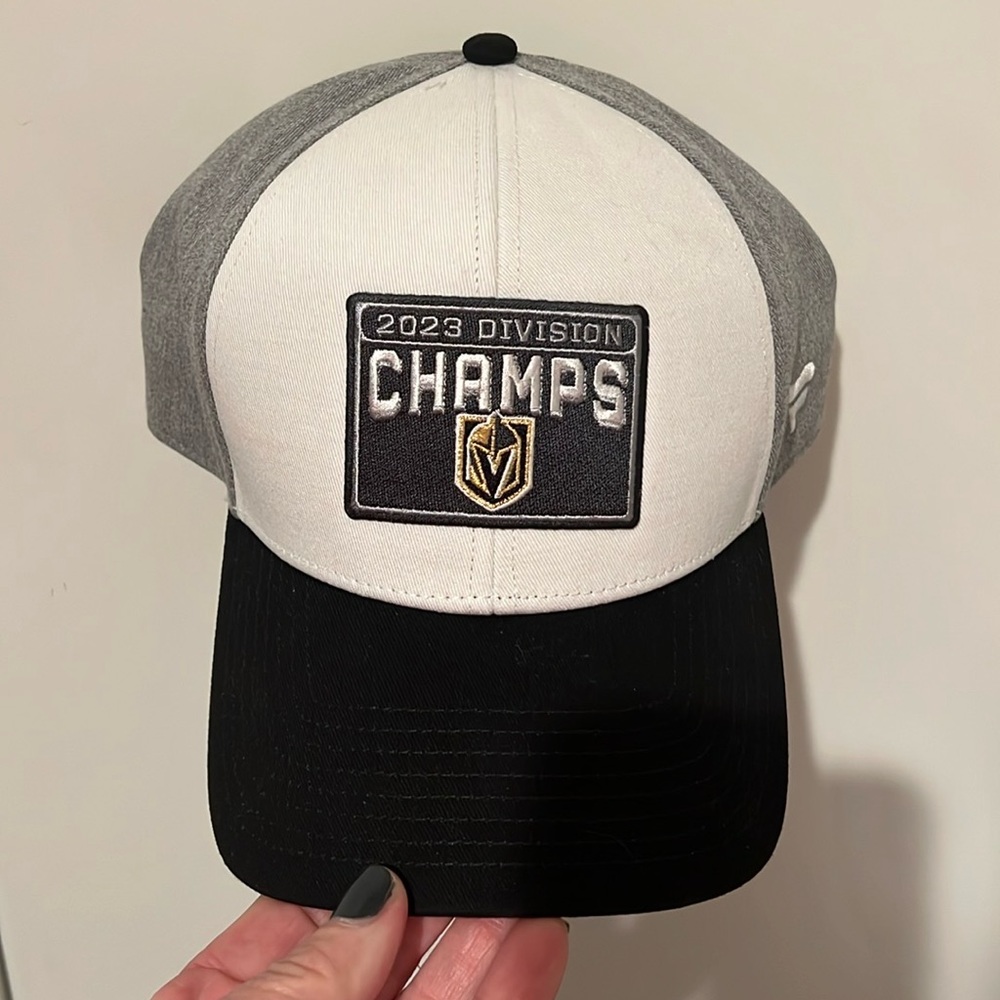 NWT VGK hat